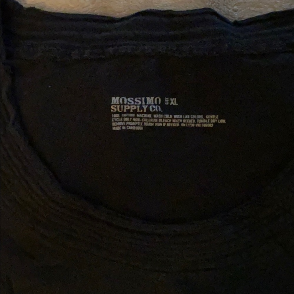 Black short sleeve